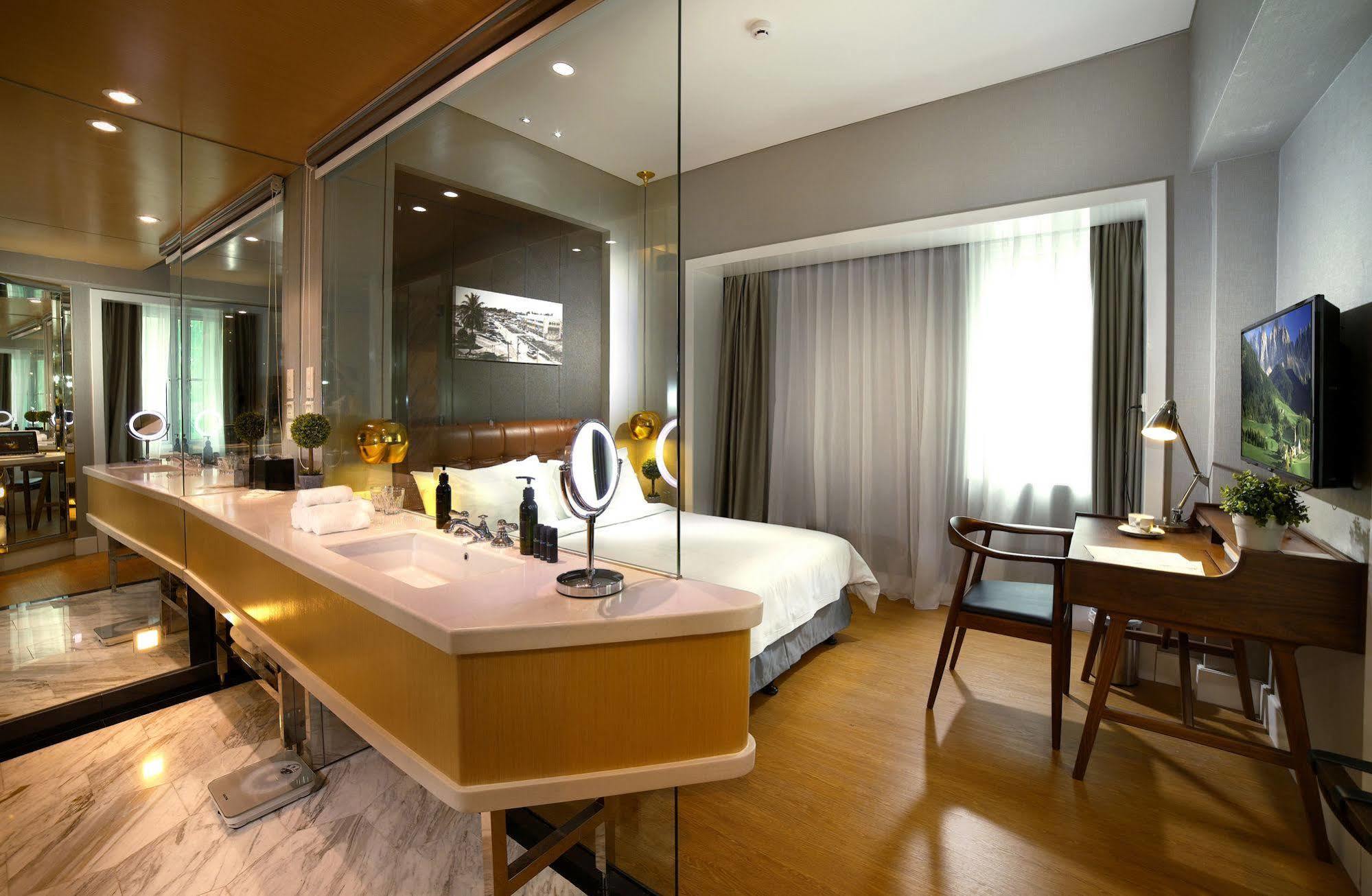 Kingwood Boutique Hotel Miri Extérieur photo